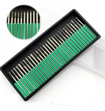 KIT DE FRESA  PARA UÑAS MANICURA Y PEDICURA 30 UNIDADES