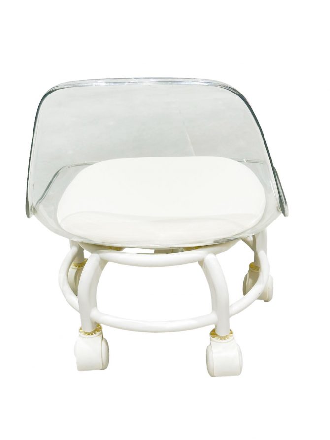 SILLA PARA PEDICURA DE PLASTICO COLOR TRANSPARENTE